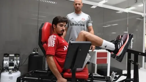 Futuro de Erik é definido no Internacional