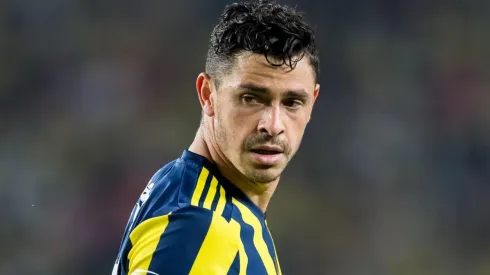 Chegada de Giuliano pode causar saída de meia prestigiado no Galo