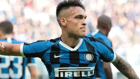 Barcelona ganha concorrência de time inglês por Lautaro Martínez
