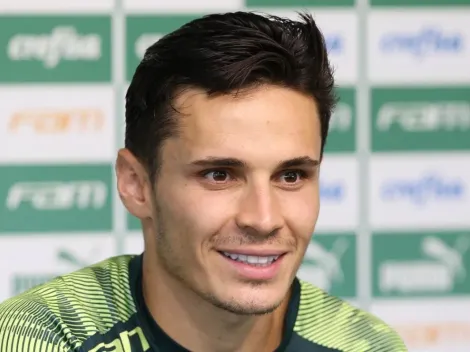 Veiga é testado entre os titulares do Palmeiras para o dérbi