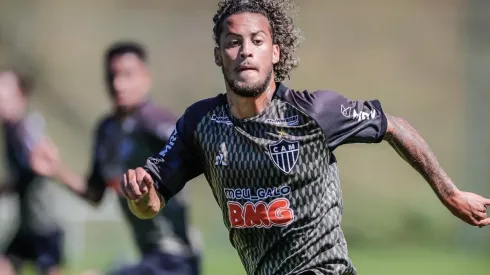 Guga pensa em transferência com staff que negociou Reinier e Bruno Guimarães