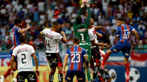 Roger diz que Bahia terá dois times diferentes em duas competições