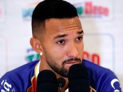 Clayson não foge da raia: "Bahia está à frente hoje do Corinthians"