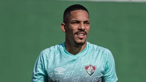 Após pedido de Jorge Jesus, Benfica-POR estuda investida em Gilberto