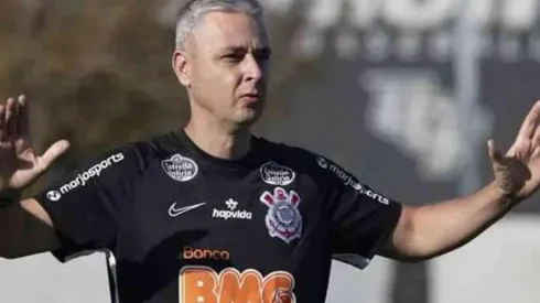 Tiago Nunes descarta favoritismo do Corinthians no Paulista