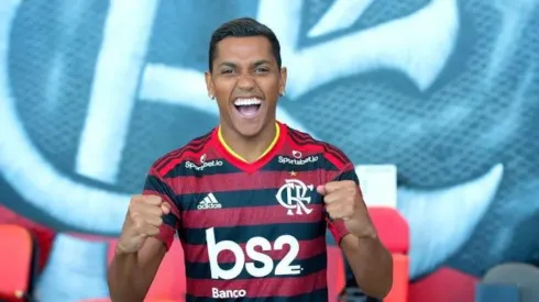 Pedro Rocha mira uma vaga na equipe titular do Flamengo