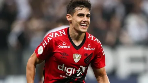 Dorival esboça escalação do Athletico para final do Campeonato Paranaense