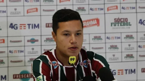 Marlon recusa sondagens do exterior e fica no Flu