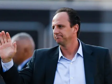 Atacante argentino manda recado a Ceni em voo fretado a Fortaleza