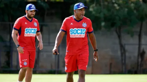 Roger Machado ensaia mudanças no Bahia para final do Estadual