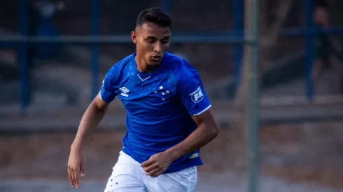 Welinton será substituto de Stênio na equipe titular do Cruzeiro