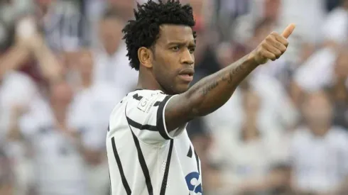 Em entrevista, Gil 'dá receita' para Corinthians lutar pelo título brasileiro