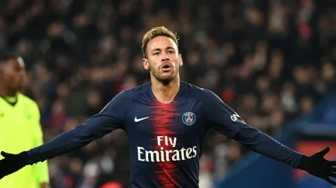 PSG X Atalanta definem hoje o primeiro semifinalista da Champions League