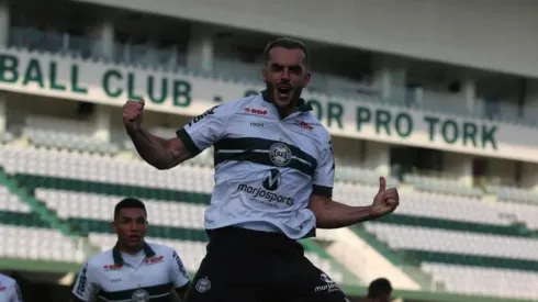 Barroca testa Coritiba com Rhodolfo e Renê Jr para encarar o Flamengo