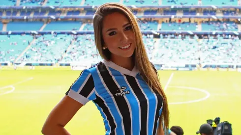 Carol 'corneta' Renato e escala Grêmio