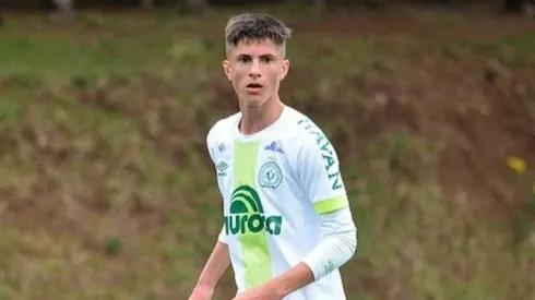 Santos mira contratação de Tiago Coser, da Chape