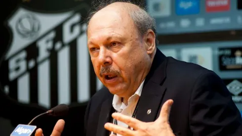 Peres deixa 'brecha' e representante do Al-Nasr avança para contratar Marinho