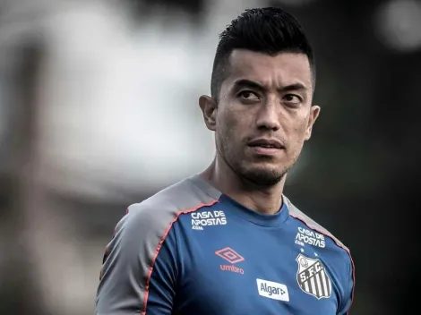 Algoz do Corinthians demonstra interesse em Uribe