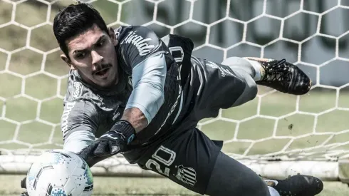 Flamengo estuda investida para contratar João Paulo