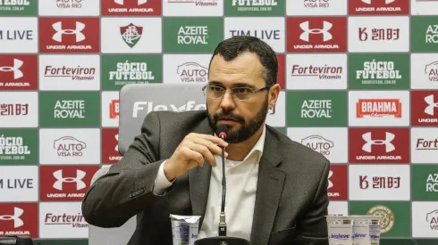 "Pegamos uma situação perdida", diz Mário Bittencourt sobre contrato de Evanilson