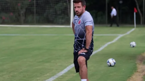 Ramon celebra entrega do Vasco em campo mesmo com baixas
