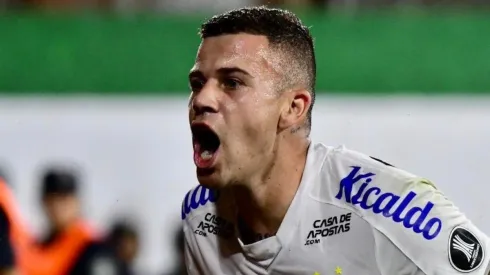 Jobson na zaga? Com desfalques, Cuca terá de improvisar