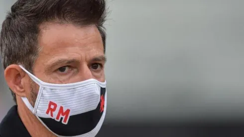 Ramon Menezes explica ausência de Benítez em jogo contra o Atlético-GO