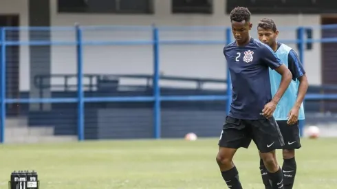 Coelho convoca Cauê e mais três jogadores para os treinos do Corinthians