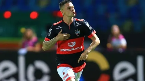 Negociação de Renato Kayzer dá ao Vasco R$ 1.2 milhões