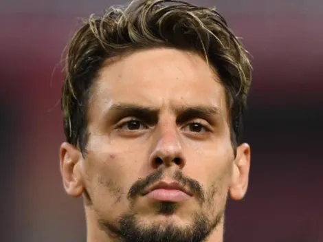 Jornalista Gustavo Henrique divulga resultado do exame feito por Rodrigo Caio, do Fla