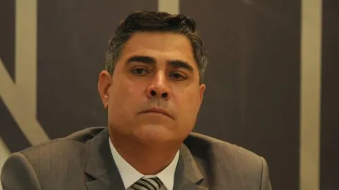 Sette Câmara nega acordo entre Corinthians e Cazares