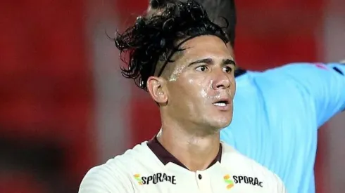 Fluminense estuda oferta para contratar Jonathan dos Santos