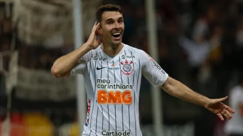 Recuperação de Boselli empolga Coelho e disputa com Jô volta à pauta