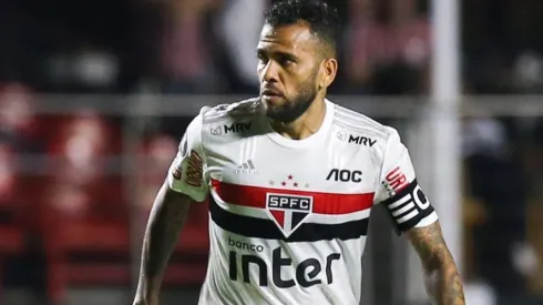 Daniel Alves retorna e São Paulo terá força máxima diante do River Plate