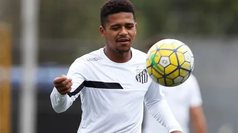 Corinthians é ágil e acerta contratação de Diogo Vitor, ex-Santos