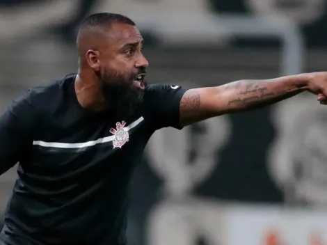 Coelho veta participação de 3 jogadores no duelo contra o Atlético-GO