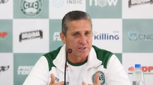 Jorginho pede retorno de atacante ao Coritiba