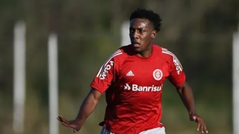 Moisés testa positivo para Covid-19