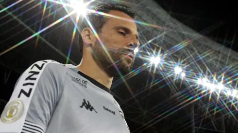 Cavalieri se rende ao Botafogo: