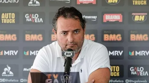 Mattos encaminha saída de meio-campista ao Goiás