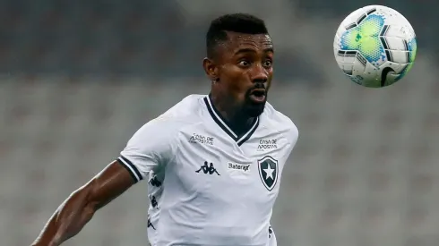 Kalou retorna ao time titular do Botafogo