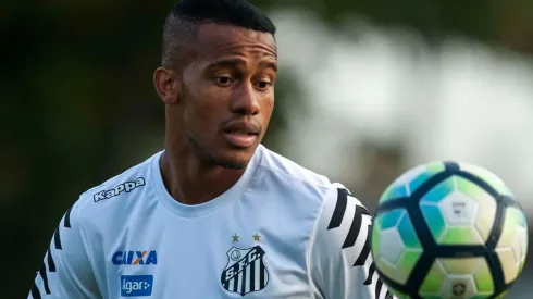 Copete volta à pauta no Santos e diretoria comunica Cuca