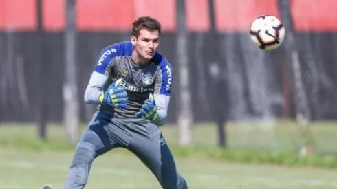 Grêmio abre mão de Julio César e jovem da base será terceiro goleiro em 2021