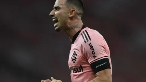 Em alta: Galhardo é o artilheiro da temporada colorada (Foto: Ricardo Duarte/Inter/Divulgação)