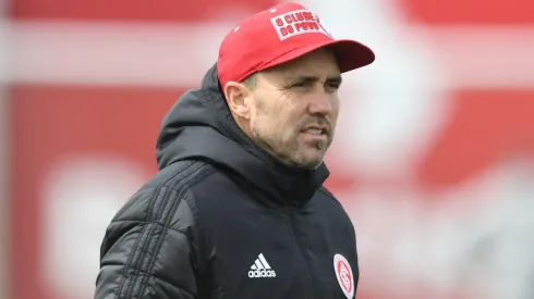 Inter 'vacila' e Coudet faz mistério sobre escalação