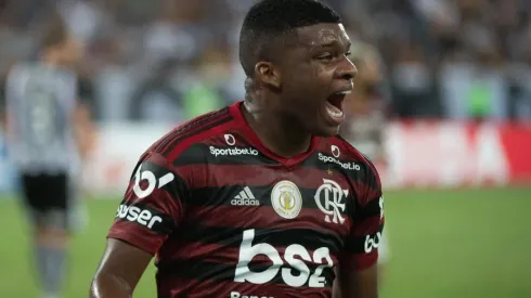 Lincoln vem se mostrando mais participativo nas partidas – Foto: Alexandre Vidal/Flamengo.