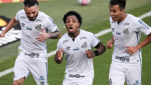 Fluminense x Santos têm encontro marcado neste domingo, no Rio de Janeiro, em confronto válido pelo Campeonato Brasileiro - (Getty Images)