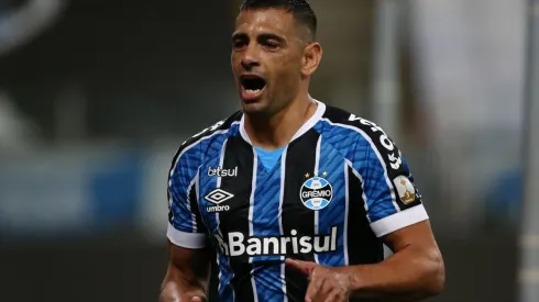 Athletico-PR x Grêmio duelam neste domingo (25), na Arena da Baixada, em Curitiba, pelo Brasileirão - (Getty Images)