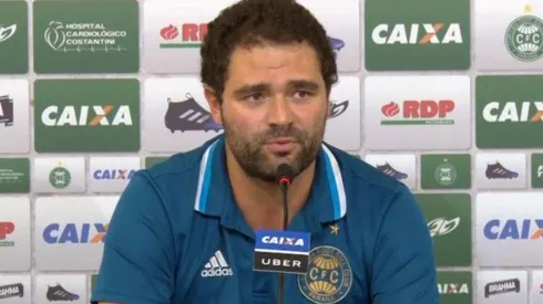 Samir negociou um meia com o Vitória. Foto: Coritiba/Divulgação