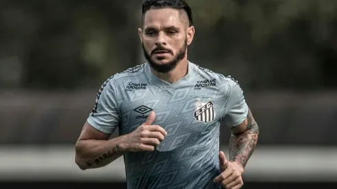 Pará fica próximo de renovar com o Santos. Foto: Ivan Storti/Santos FC